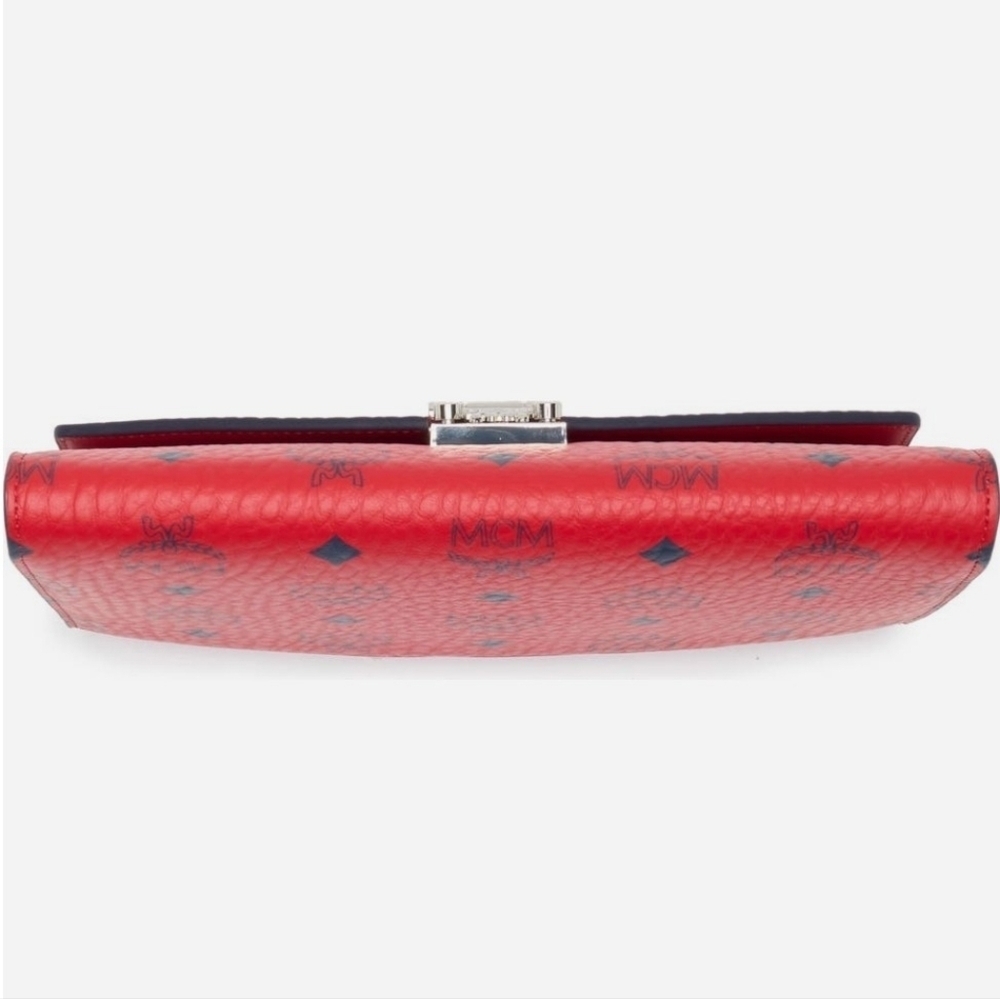 MCM Tracy Visetos Wallet On A Chain. - Picture 6 of 14